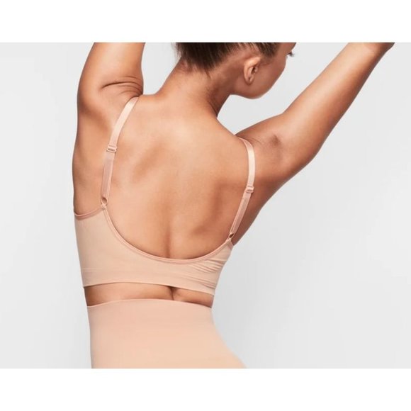 New without Tags Skims Seamless Sculpt BRALETTE SZ S/M - Picture 2 of 5